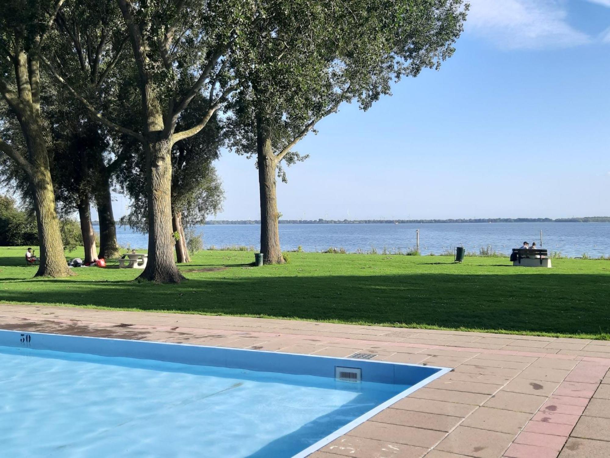 Holiday Home Tuinzicht By Interhome Zuid-Beijerland Eksteriør billede